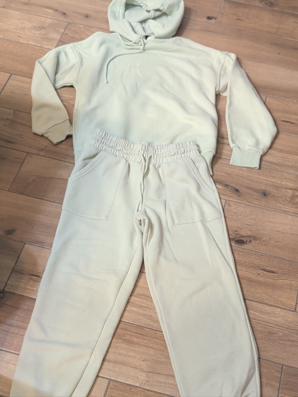 Universal Threads Womens Xsmall Mint/Sage Jogger Pants And Sweatshirt Hoodie